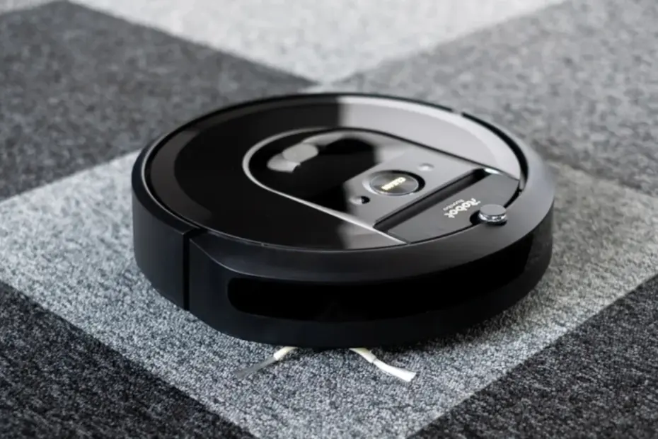 Getting to Know the iRobot Roomba i7