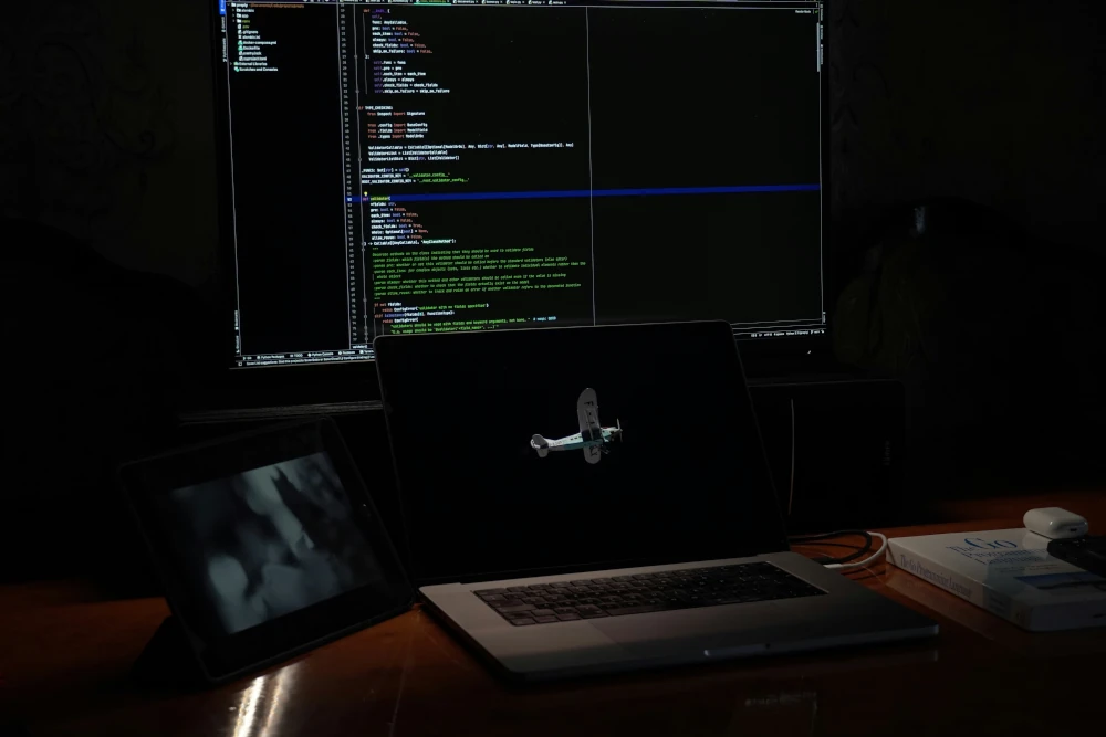 Custom software development for desktop and mobile application